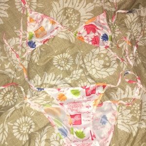 Tropical 🌴 bikini